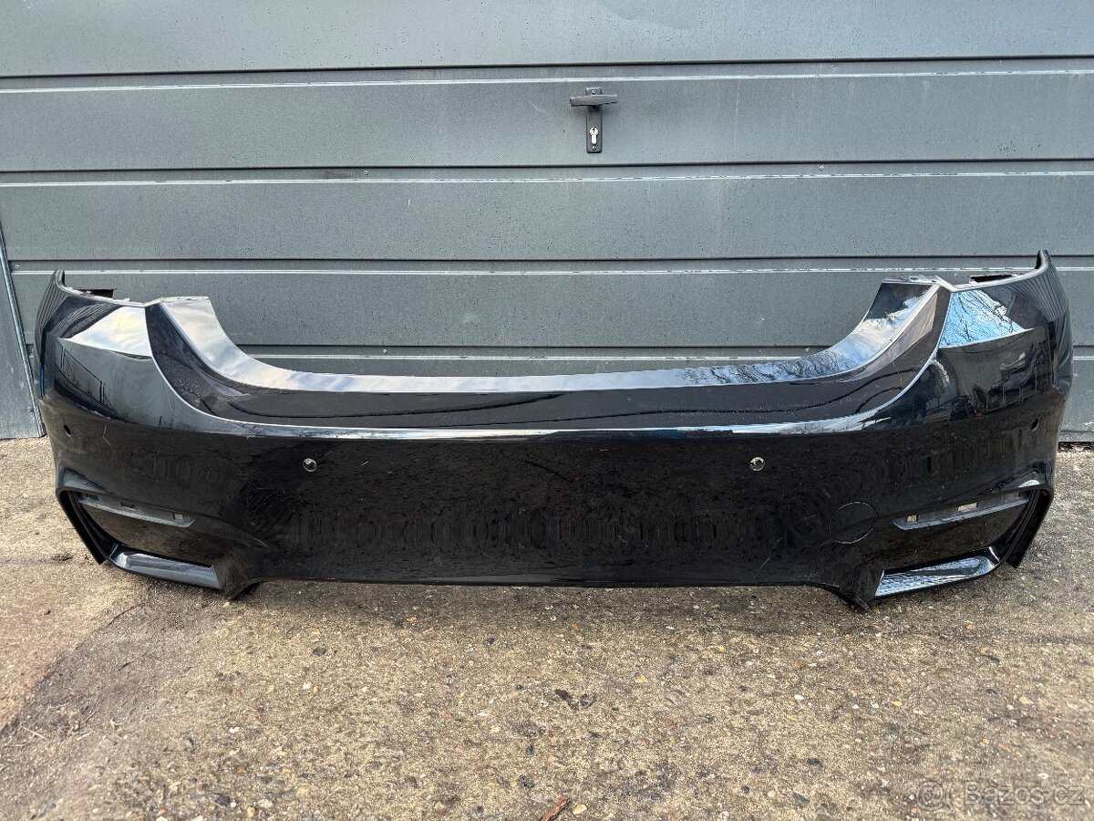 BMW M4 F82/F83 zadni naraznik