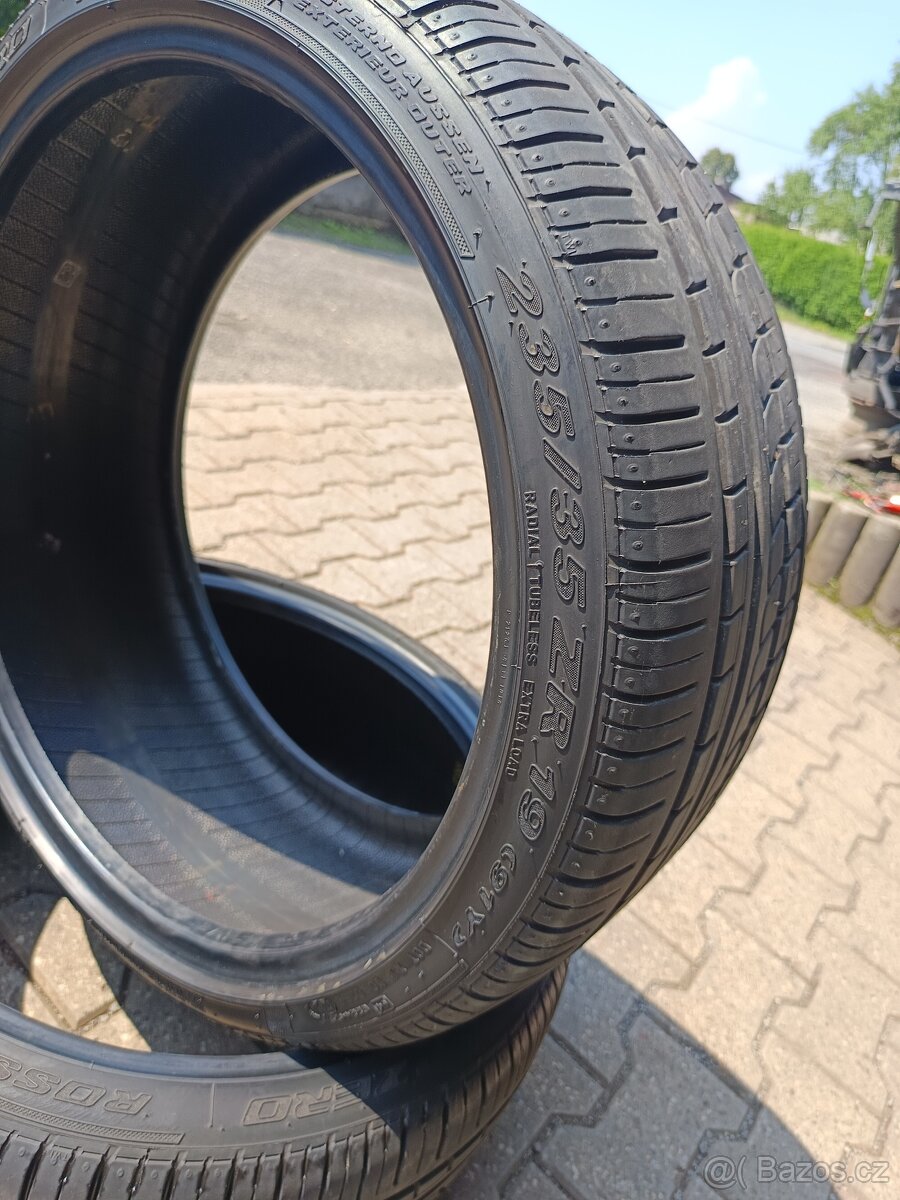Pirelli 235 35 r19