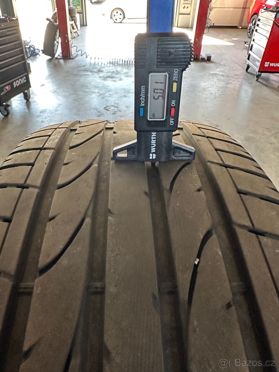 235/50 R18 97V AO