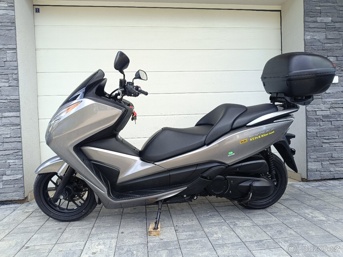 Honda NSS 300 Forza ABS,naj .jen 17tiskm