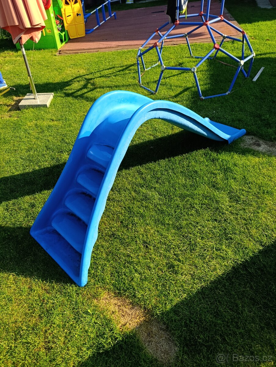 Dětská laminátová skluzavka