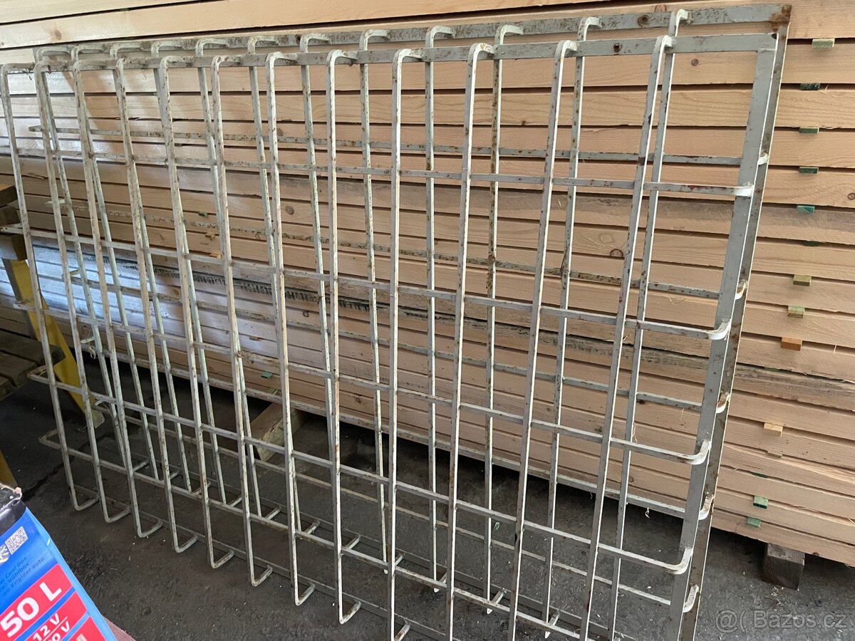 Ocelové masivní mříže