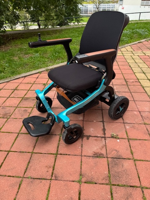 Elektrovozík Robooter E40 - ZÁRUKA + FAKTURA