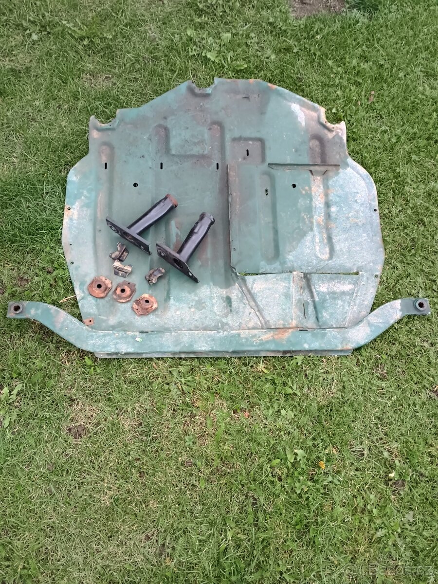 Kryt pod motor Octavia 1