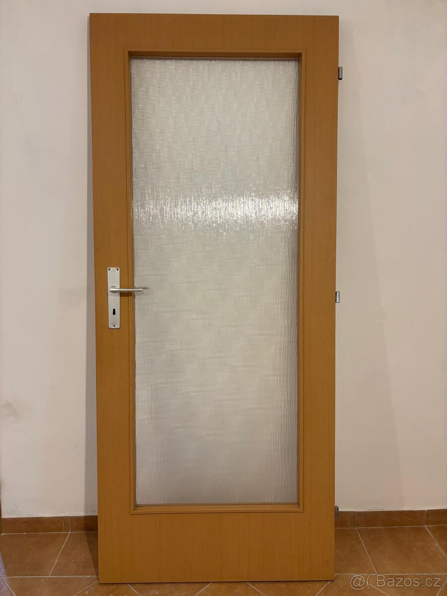 Prodám dveře SAPELI dekor BUK (více kusů)