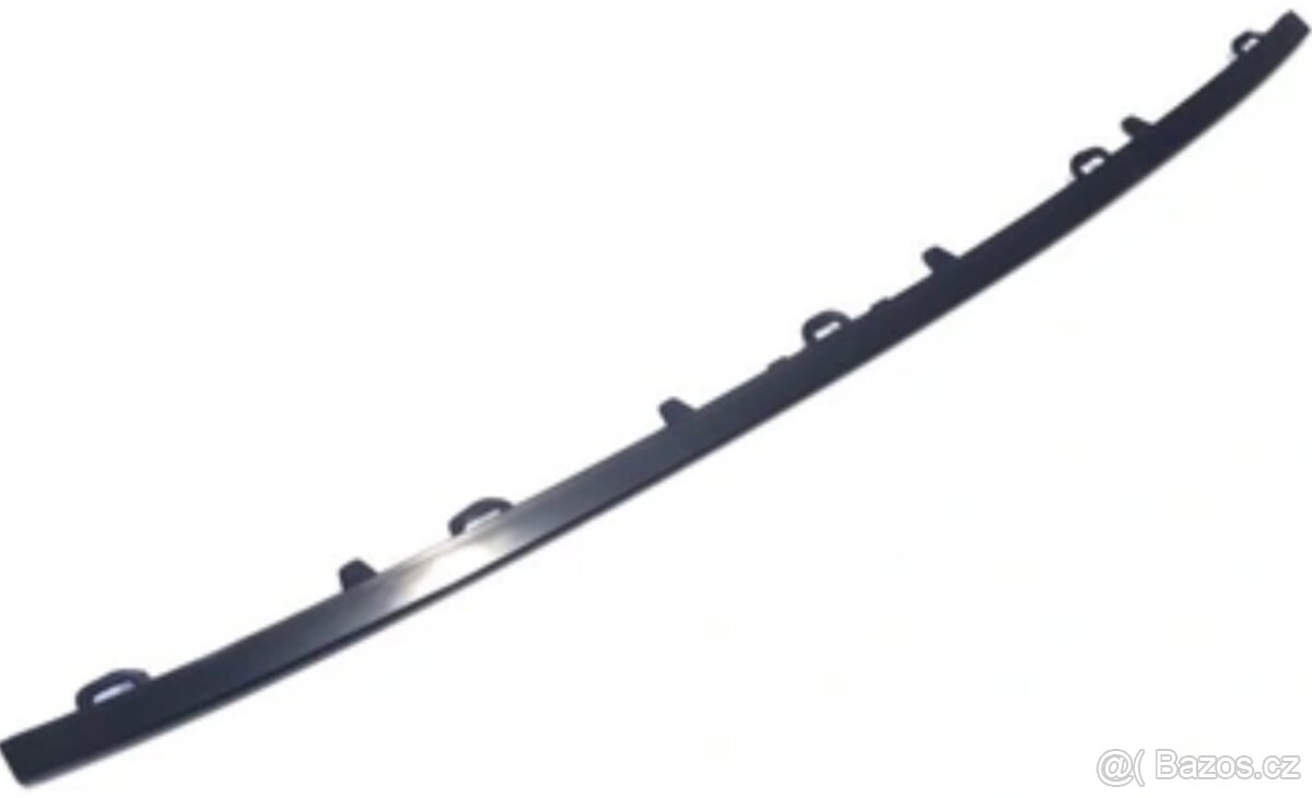 Ozdobná lišta předního nárazníku Škoda Superb 2