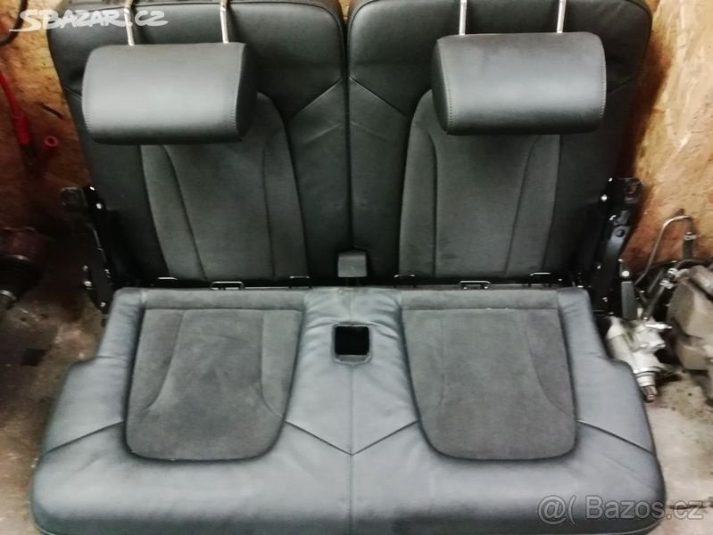 Audi Q7 - sedacka do treti rady -