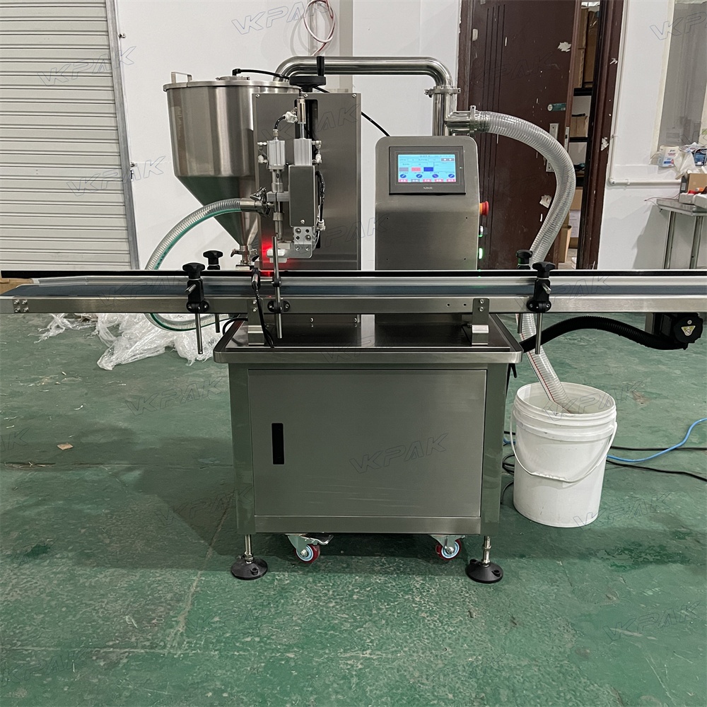 Stroj na plnění kapalin, automatický plnící stroj