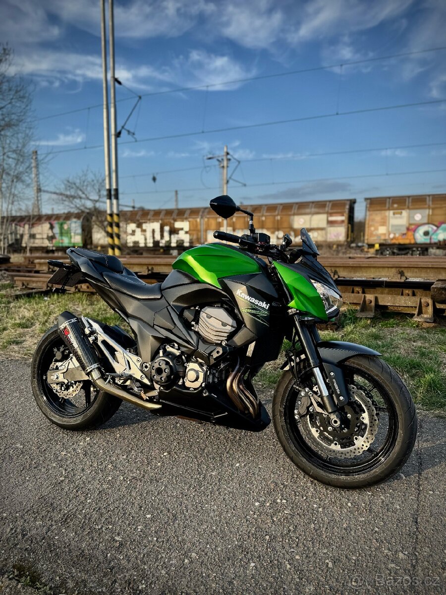 KAWASAKI Z800