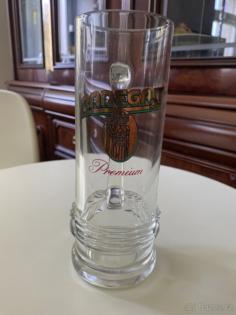Pivní sklenice půllitr RADEGAST PREMIUM