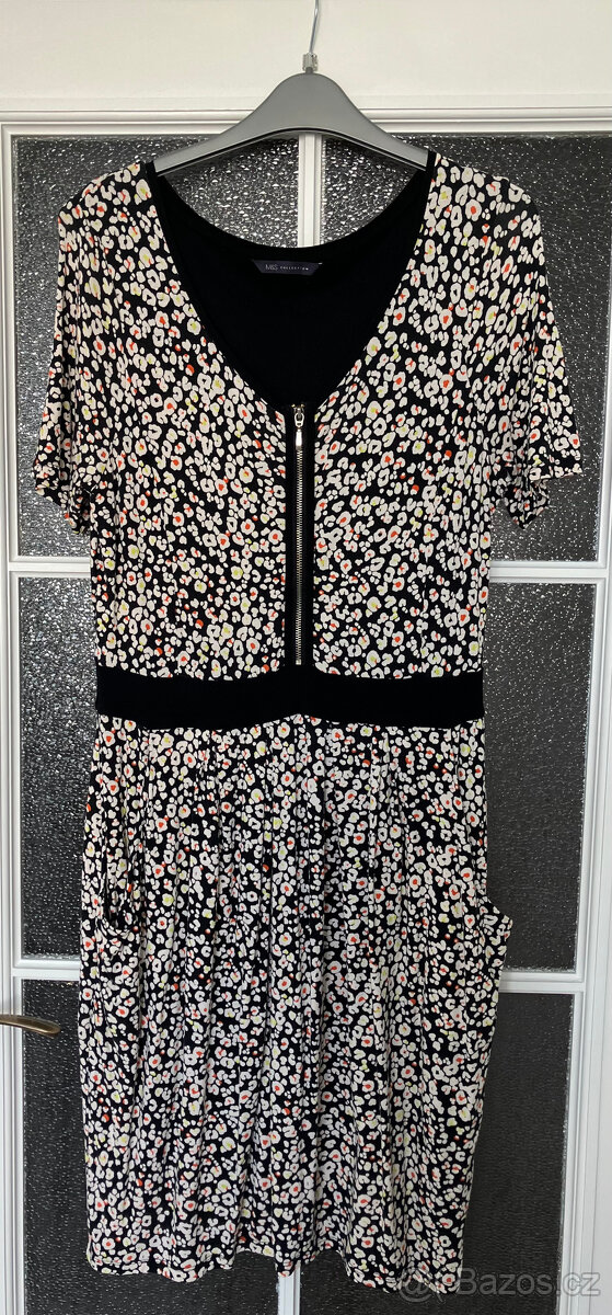 Šaty Marks & Spencer s potiskem