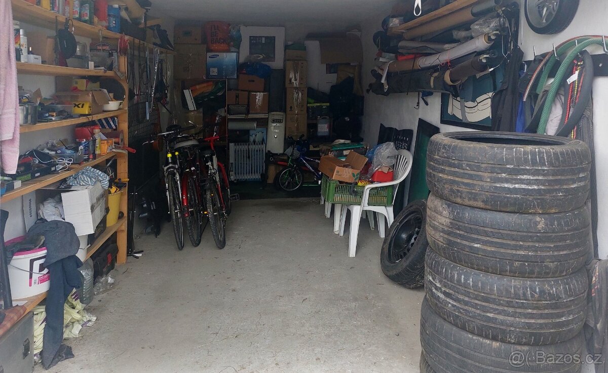 Prodám věci z garáže