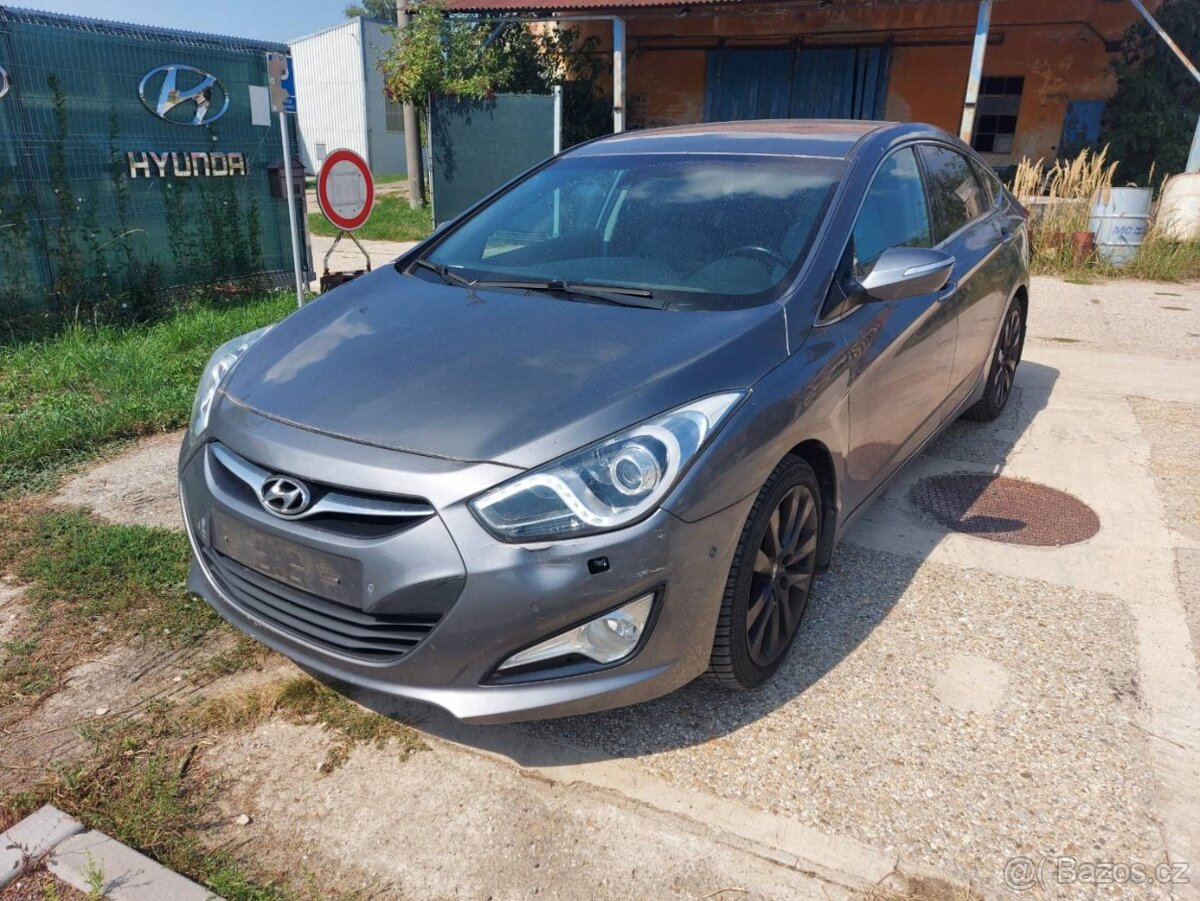 Hyundai i40 sedan