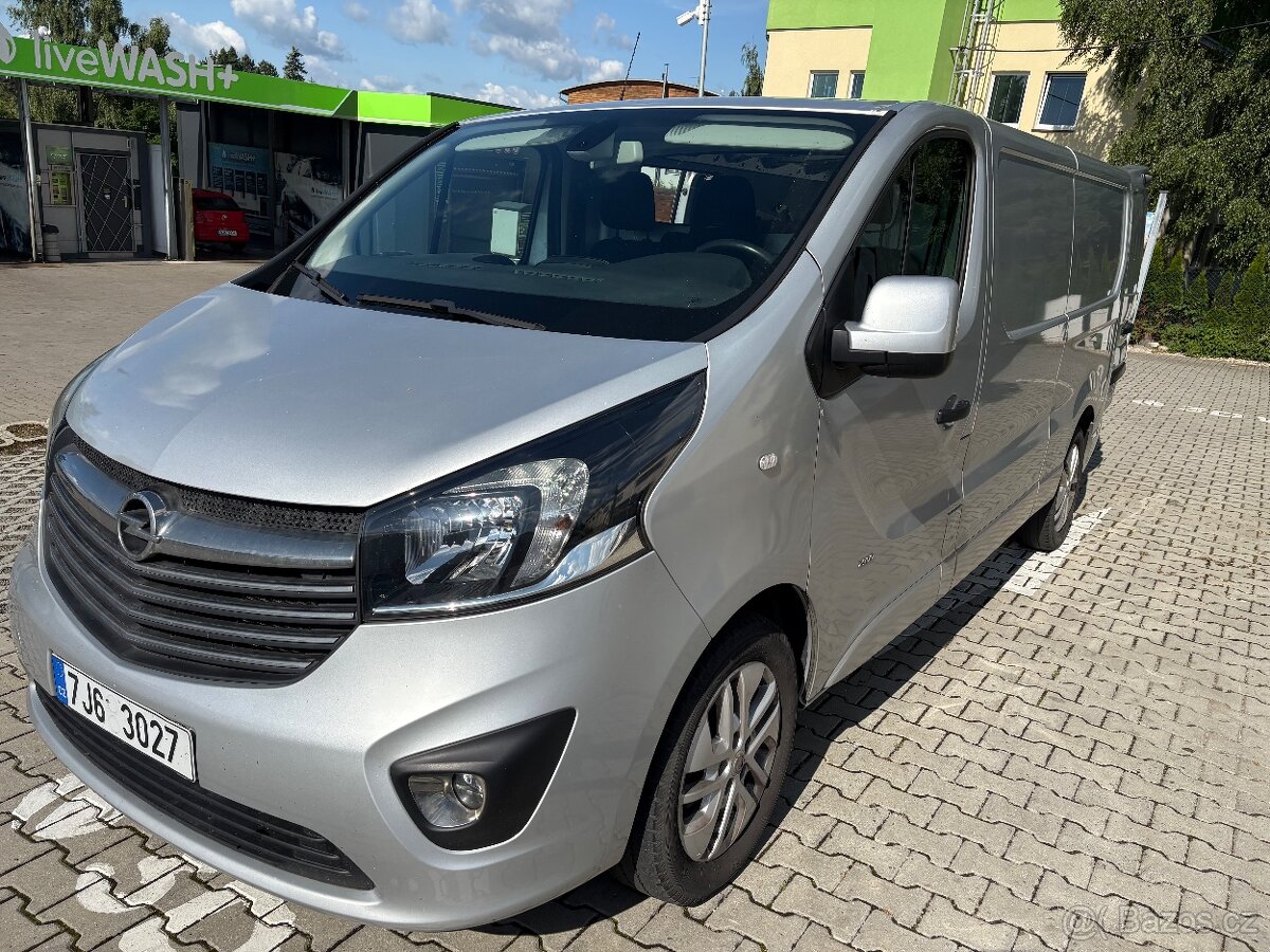 Opel Vivaro,L2 H1,Kamera,Tažné zařízení