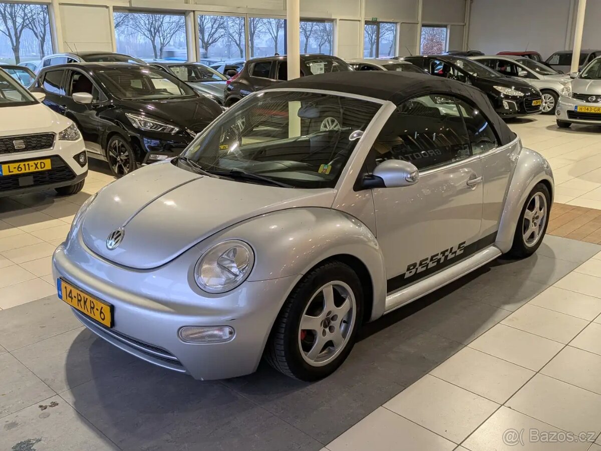 VW NEW BEETLE 1.6 CABRIO HIGHLINE