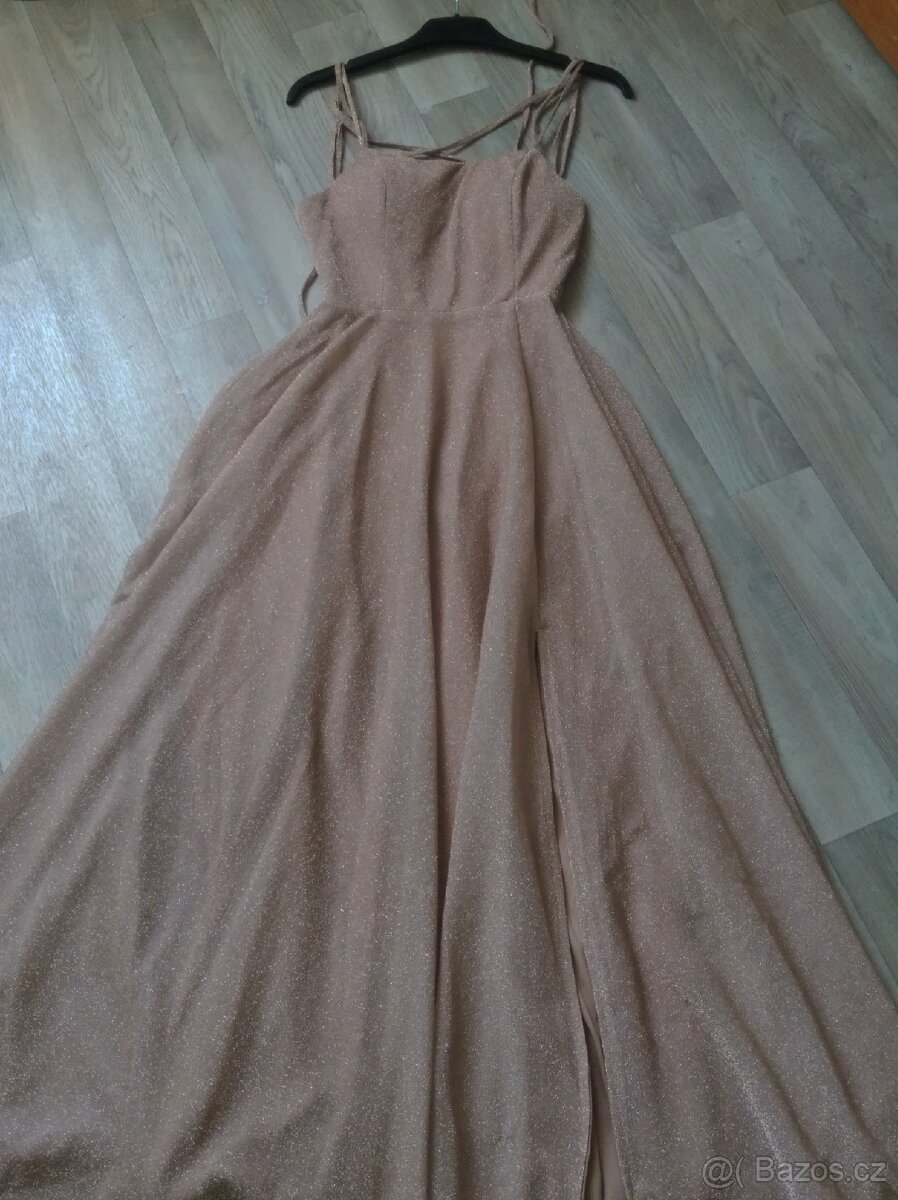 MATURITNÍ ŠATY 👗