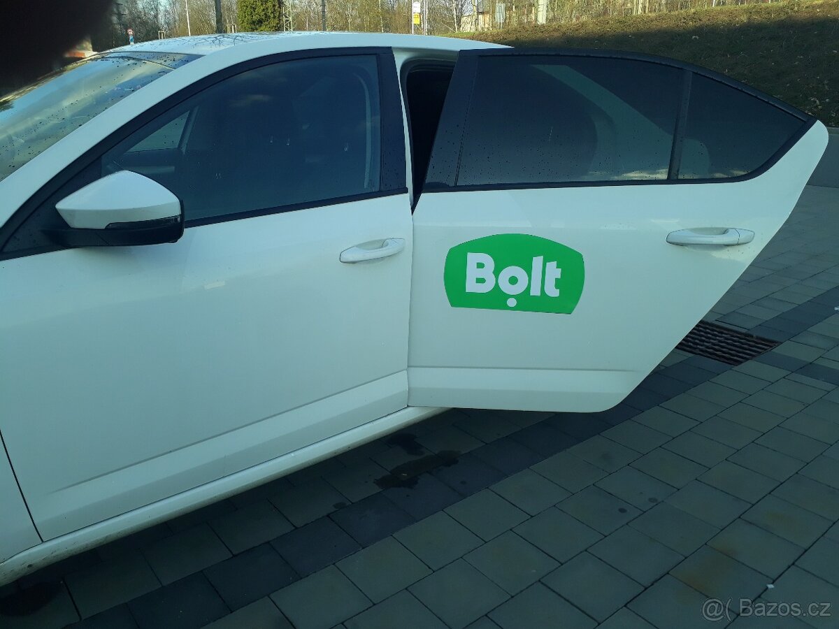 Magnetické folie s polepy BOLT