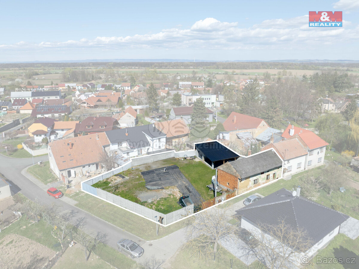 Prodej pozemku k bydlení, 843 m², Bezměrov u Kroměříže.