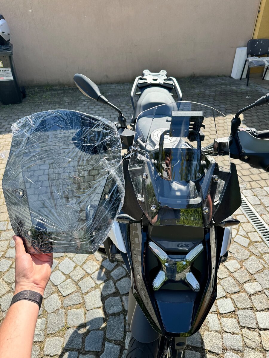 Tónovaný štít pro R 1300 GS