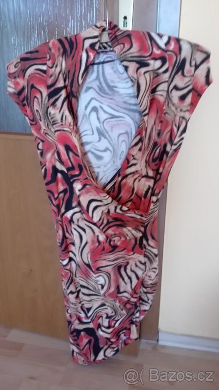 Nove damske saty