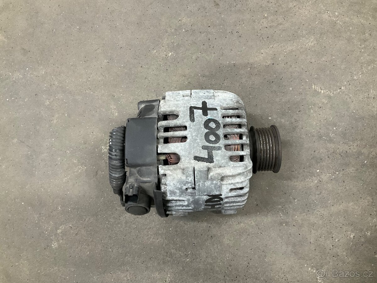 Peugeot 4007 2,2hdi - alternátor.