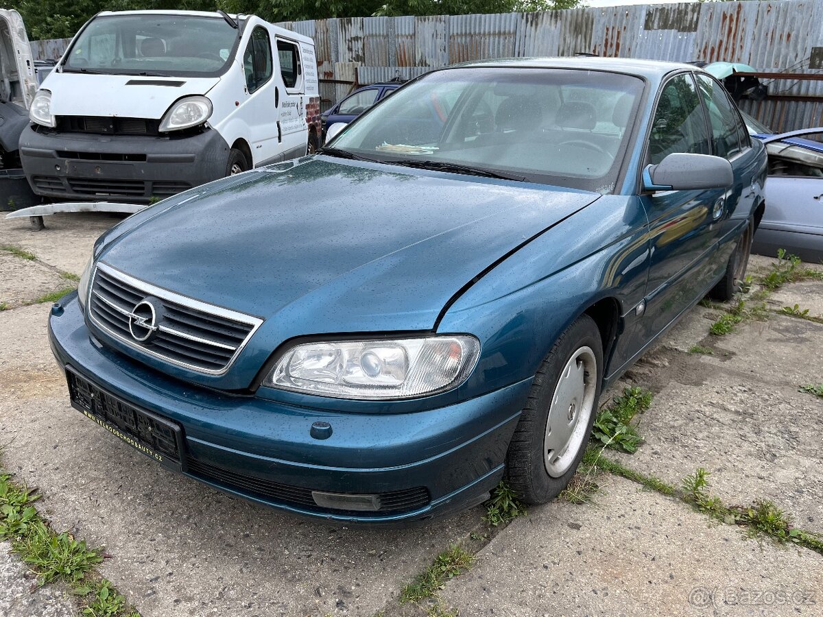 Opel Omega 2.2 DTI ZBYLÉ - NÁHRADNÍ DÍLY zadní nárazník
