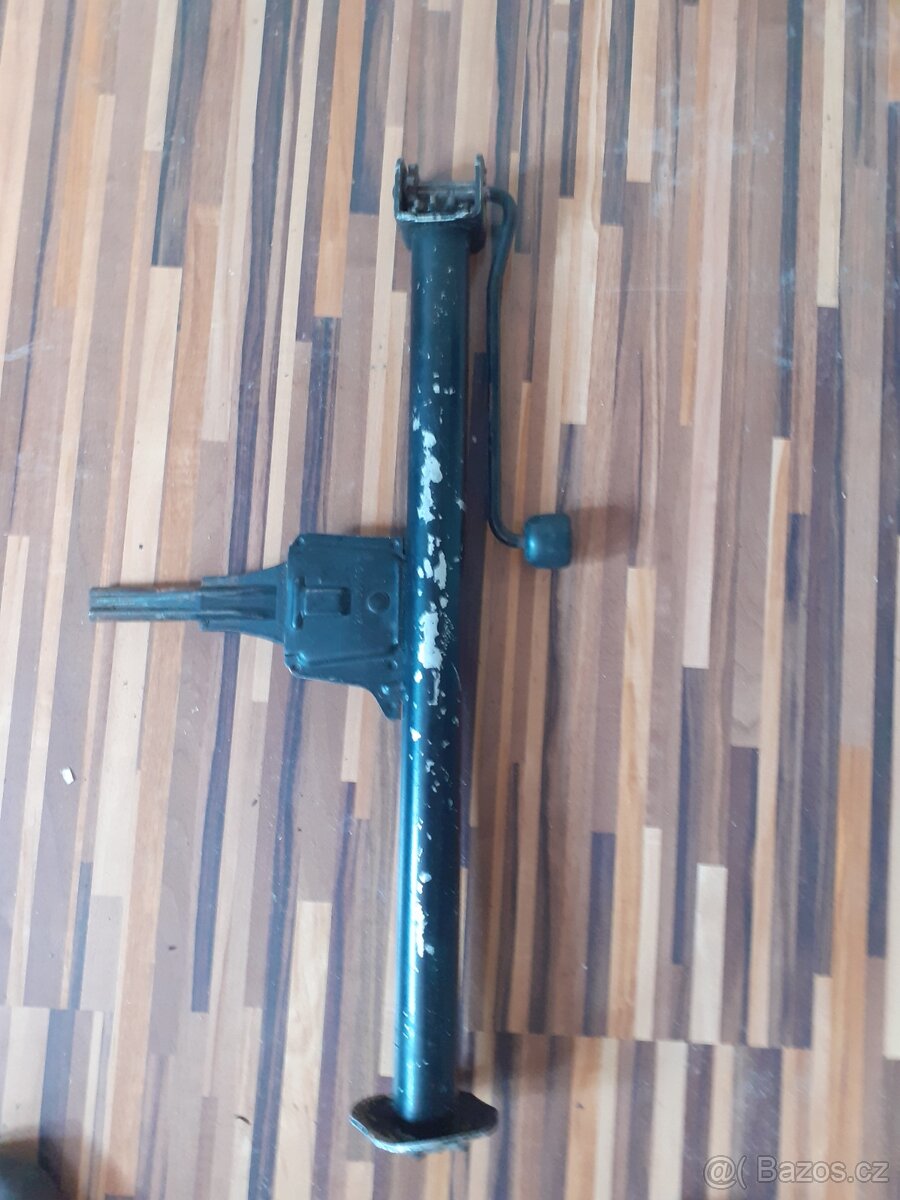 Náhradní díly W123