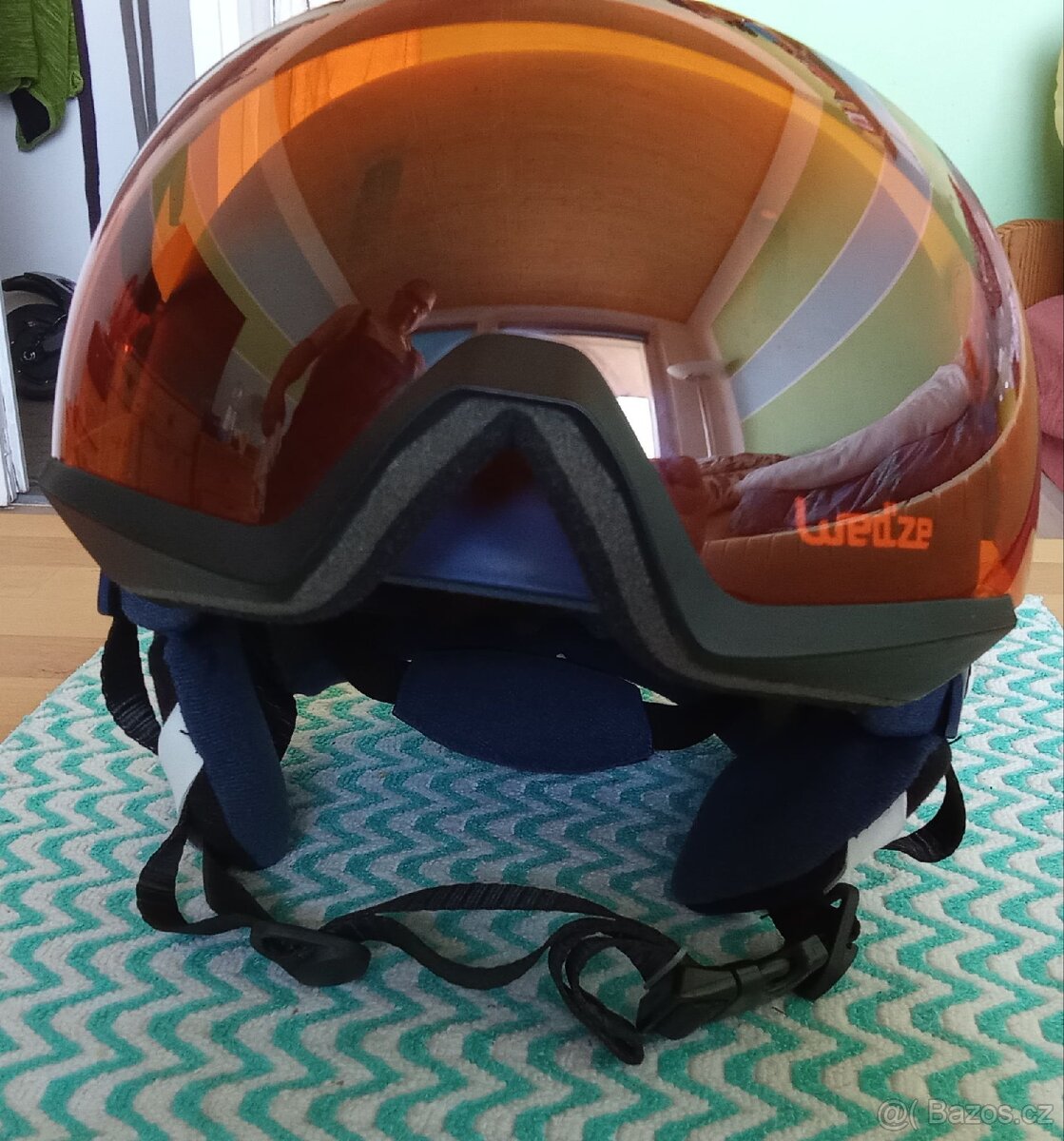 Lyžařská, snowboard,helma Zn.Wedze