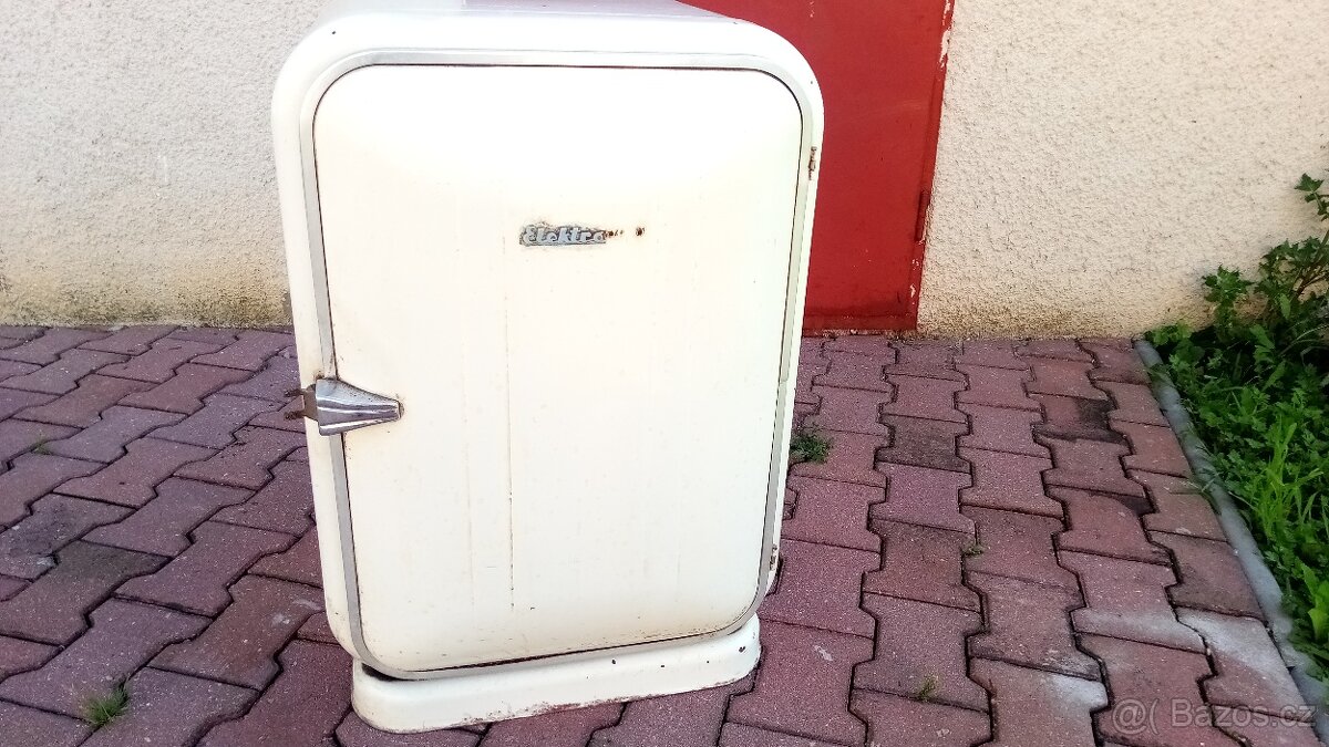 Lednička ELEKTROSVIT