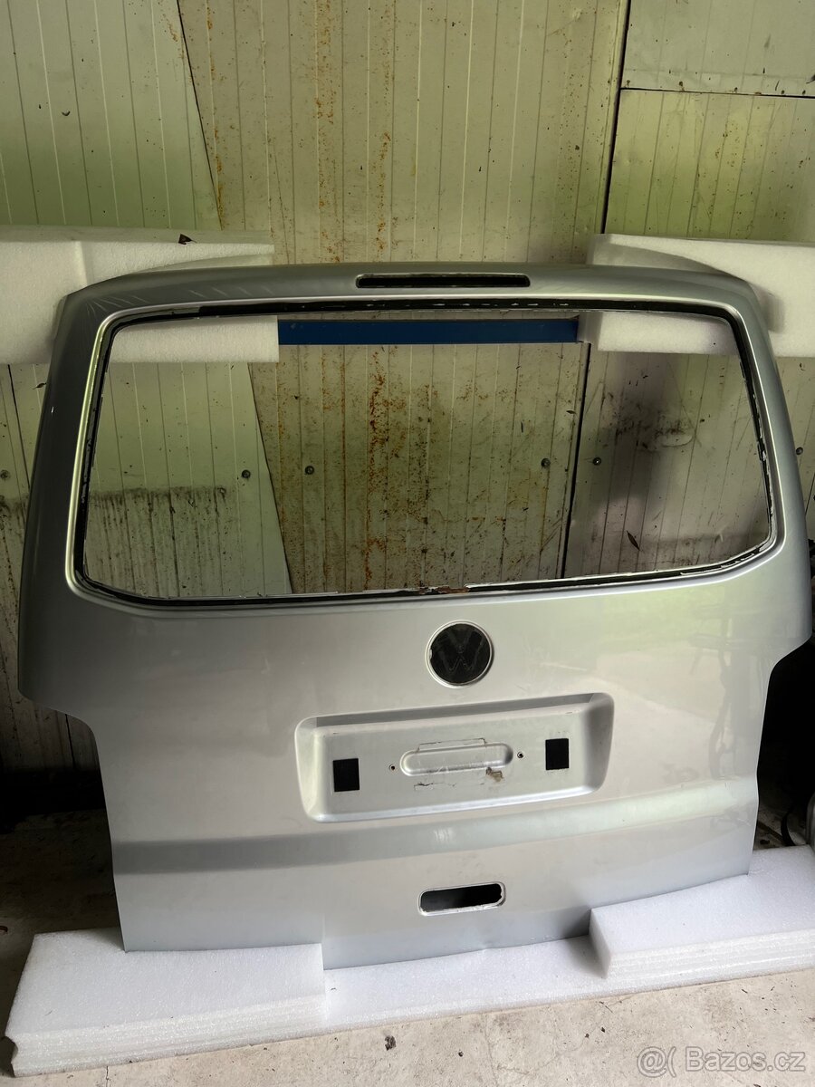 Zadní dveře VW T5