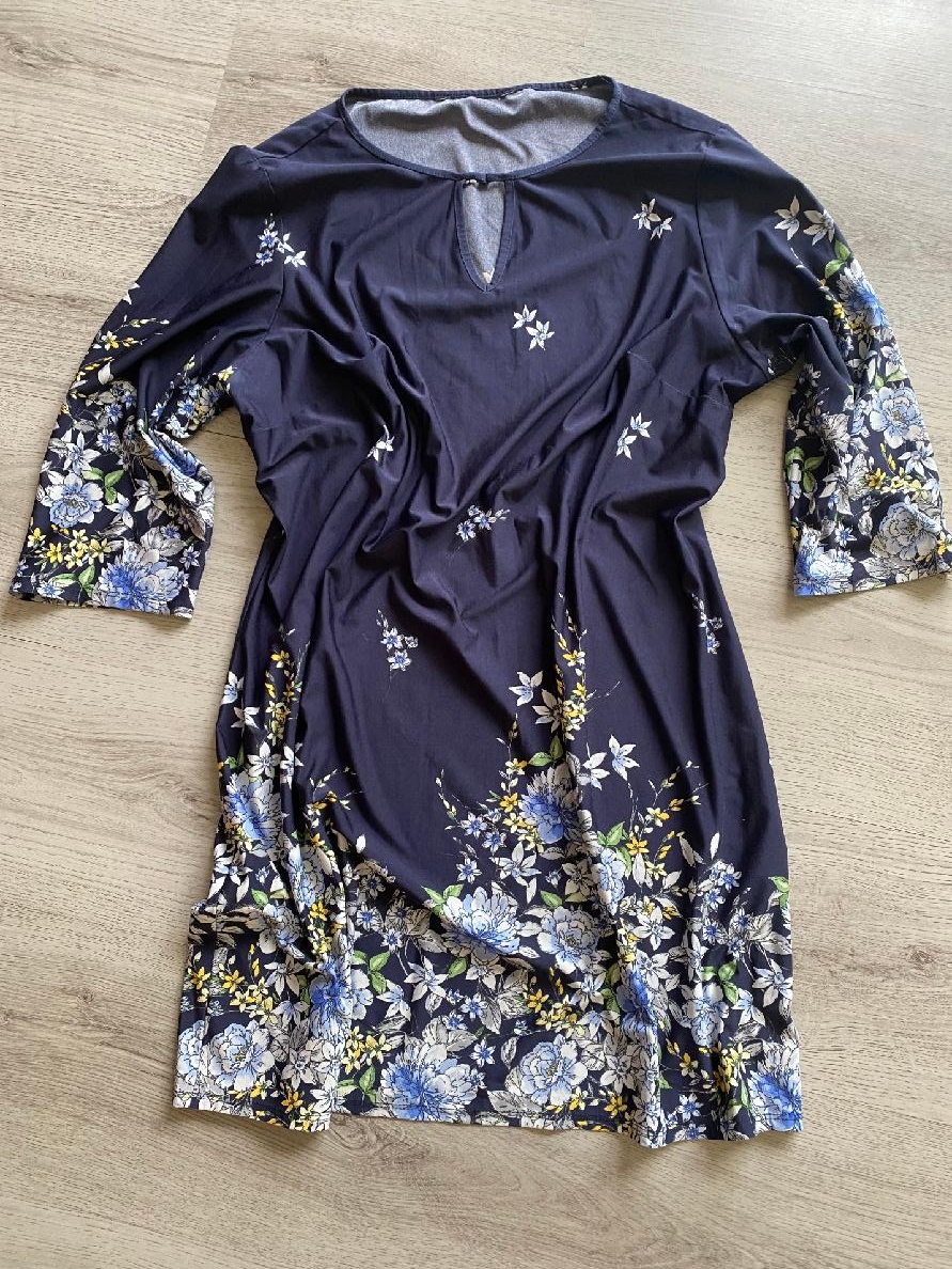 Krásné modré květované šaty vel.42/XL/44/XXL