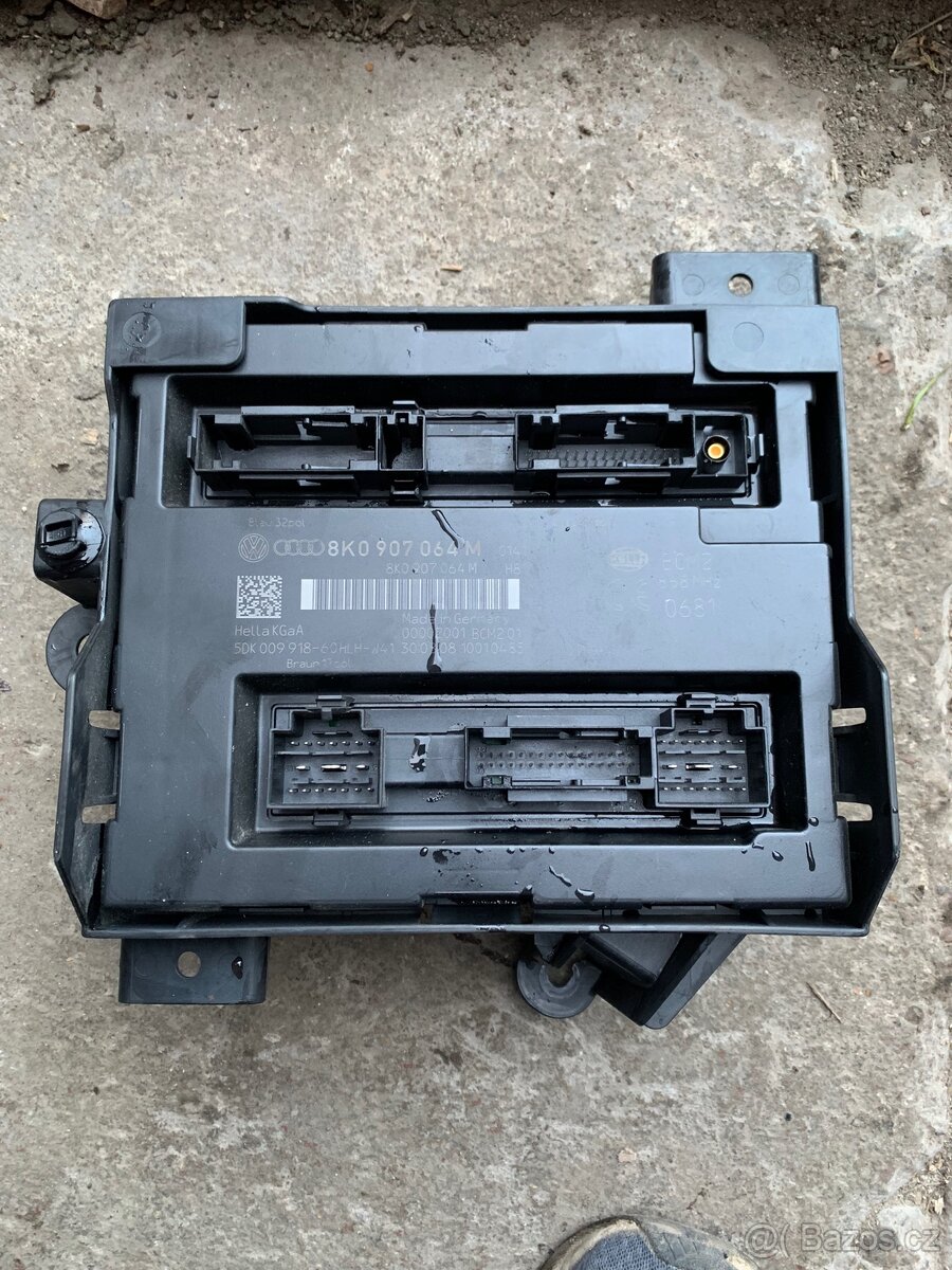 Komfurtní modul Audi A4 B8