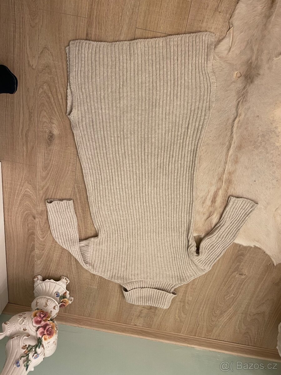 Šaty velikost M-XL