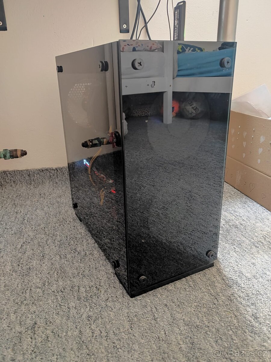 Starší herní PC