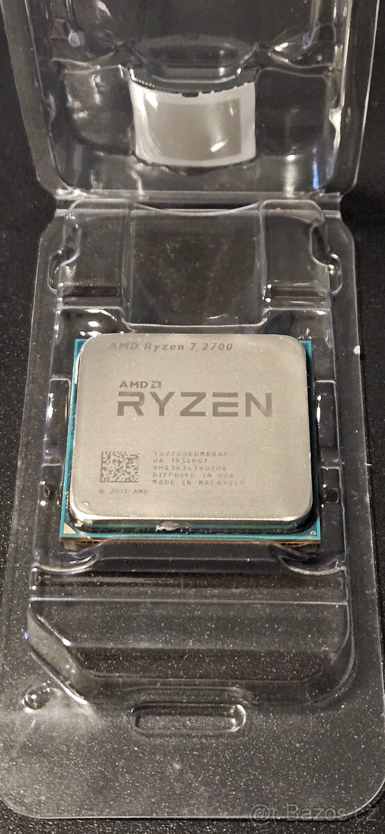 AMD ryzen 7 2700 s chladičem