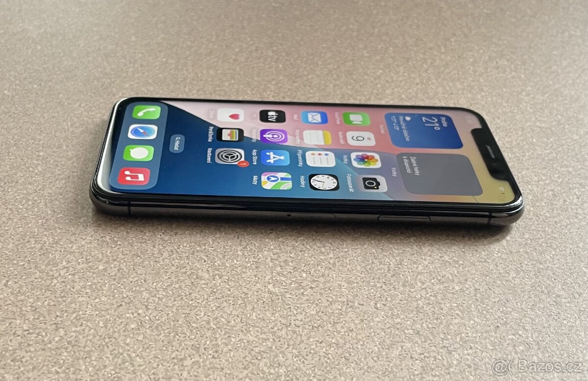 Apple iPhone XS