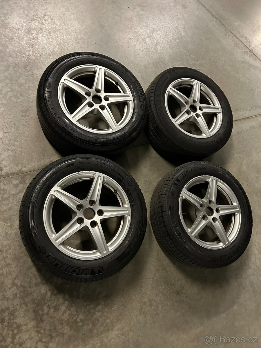 Alu kola, disky značky Audi, A4 2021, Michelin