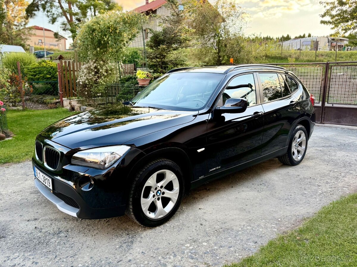BMW X1 e84 18d xdrive 105kw 2009 najeto pouze 143tis, Tažné