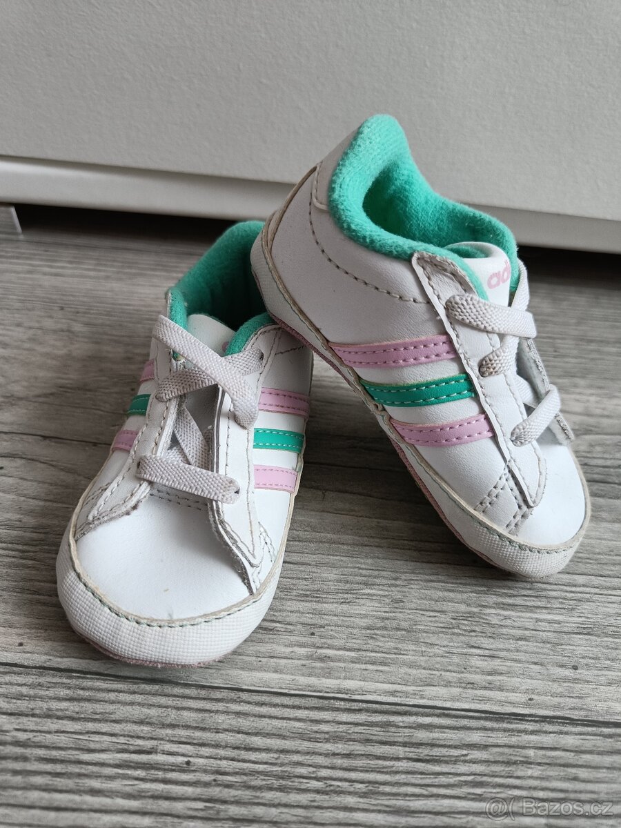Capáčky Adidas vel. 19