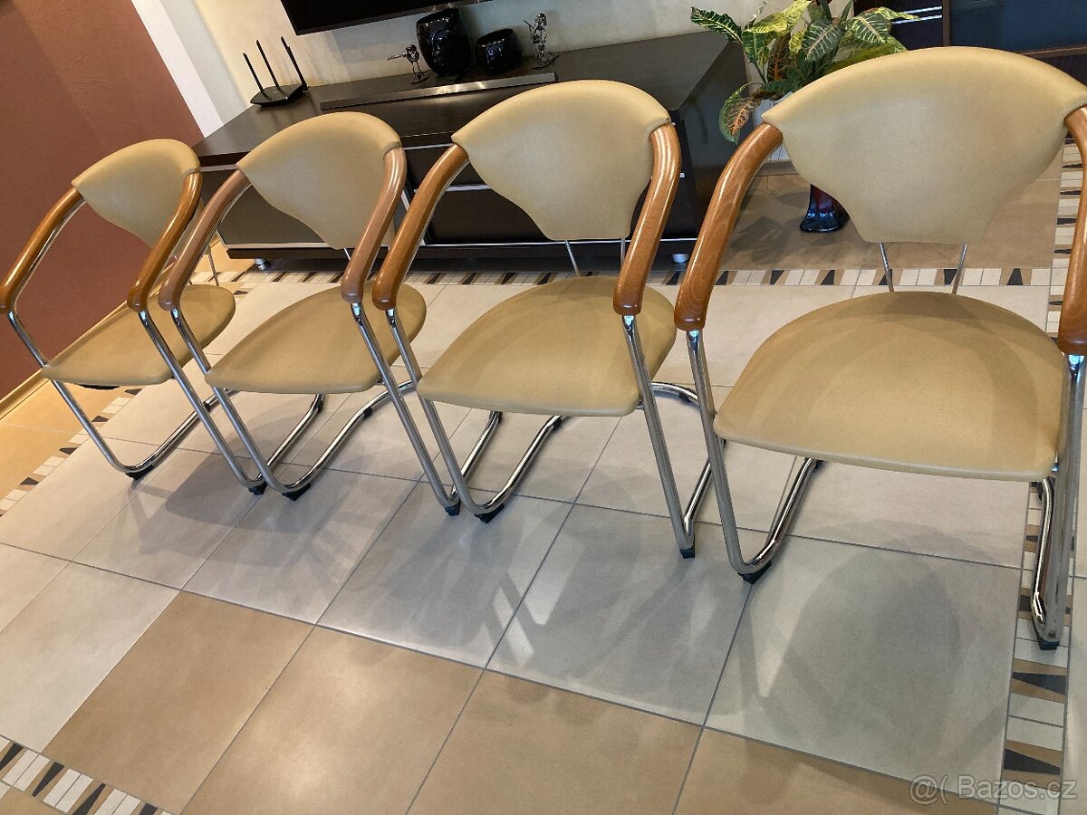 Prodám sadu židlí. Cena za sadu 4 ks: 600 Kč
