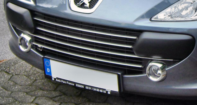 Peugeot 307 Chrómové lišty predného nárazníka