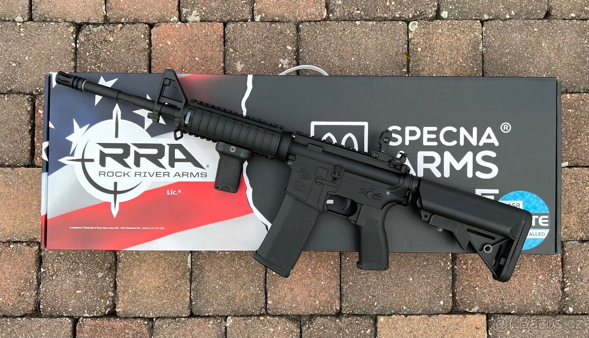 SA-E03 Edge Specna Arms Black NOVÁ Airsoft