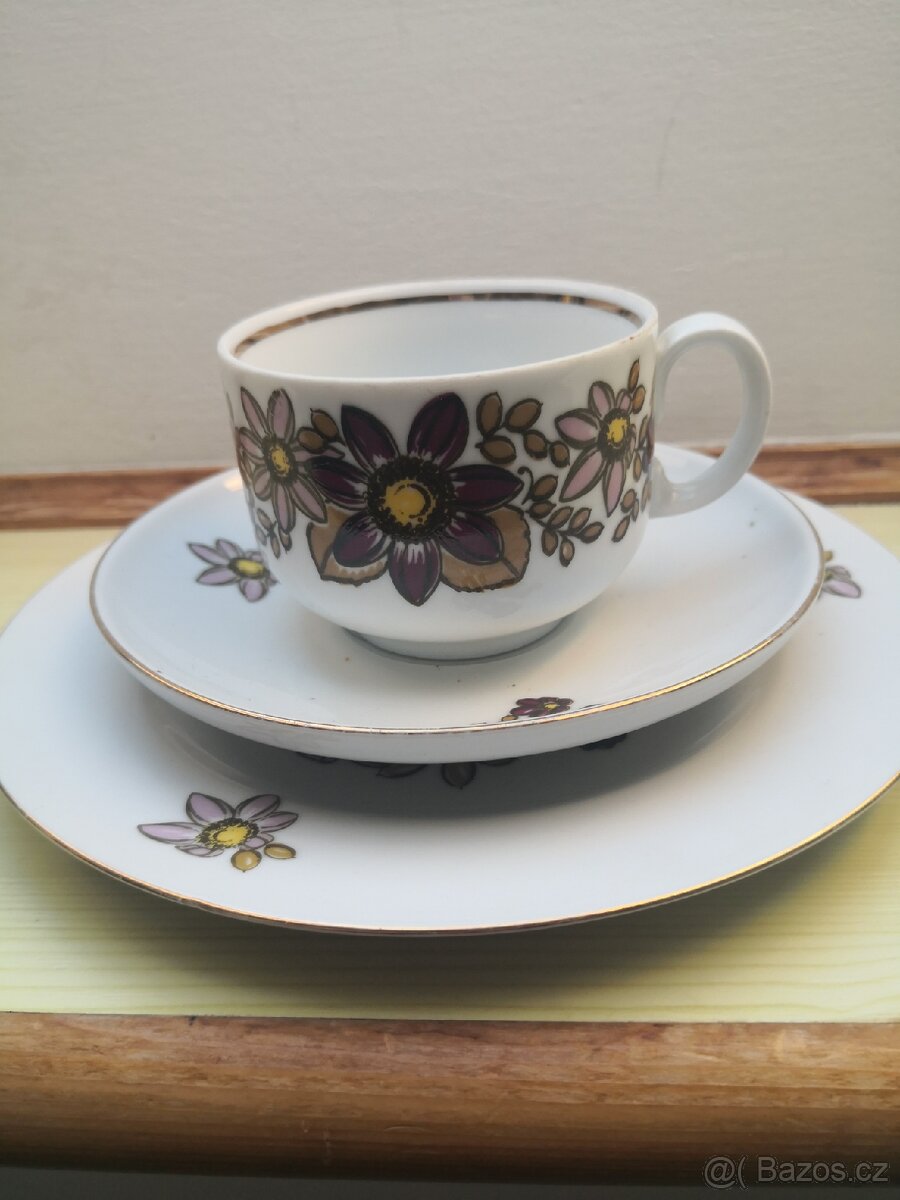 Porcelánový retro set