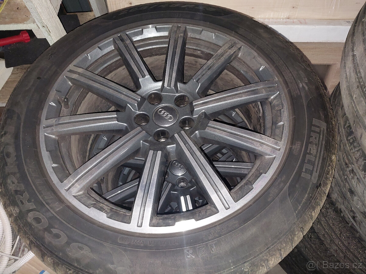 audi q7 orig.ALU kola R20 285/45 zimni Pirelli