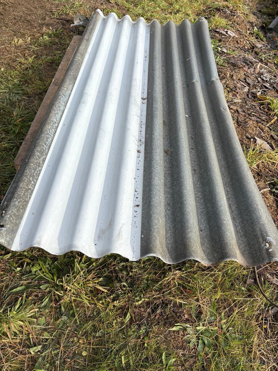 vlnitý pozinkovaný plech