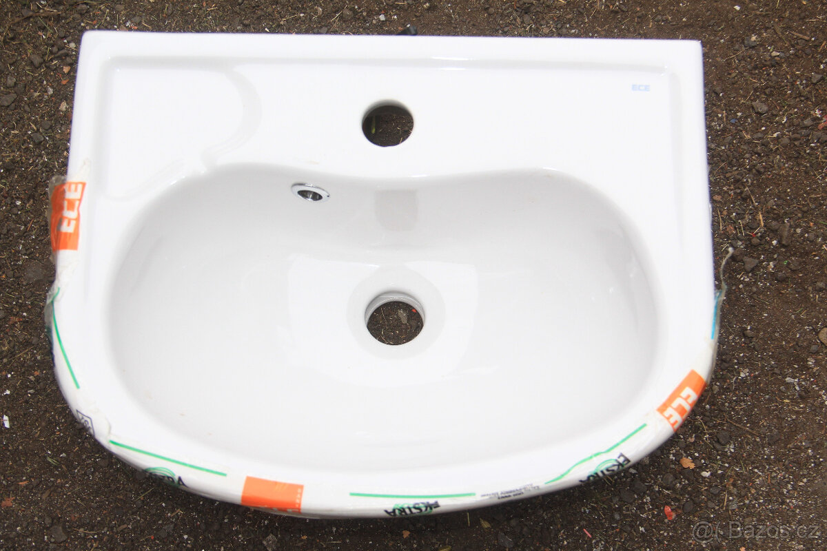 Umyvadlo Aqualine 450×350 mm s otvorem