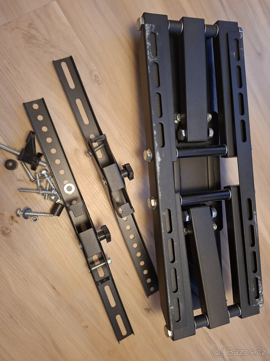 Pohyblivý univerzální držák TV televize 26 - 55