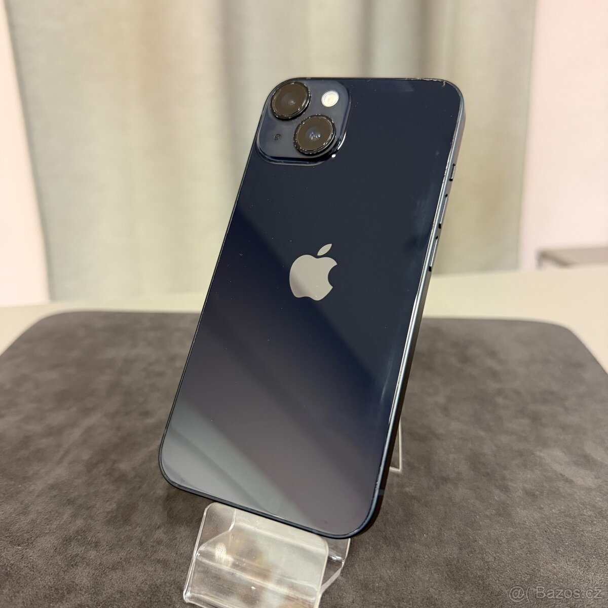 iPhone 14 128GB černý, pěkný stav, 12 měsíců záruka