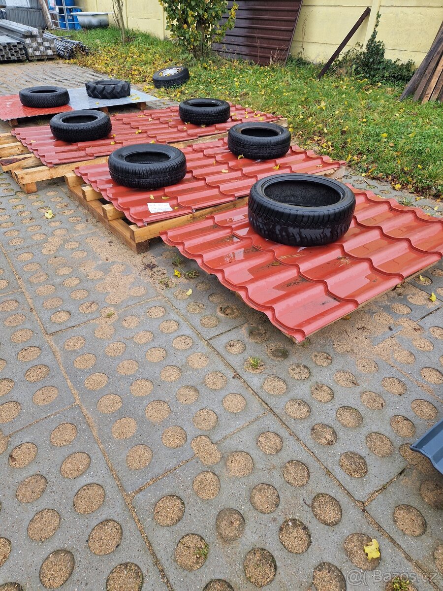 Doprodej cca 78.5 m2 taškového plechu 0.5 mm 3009