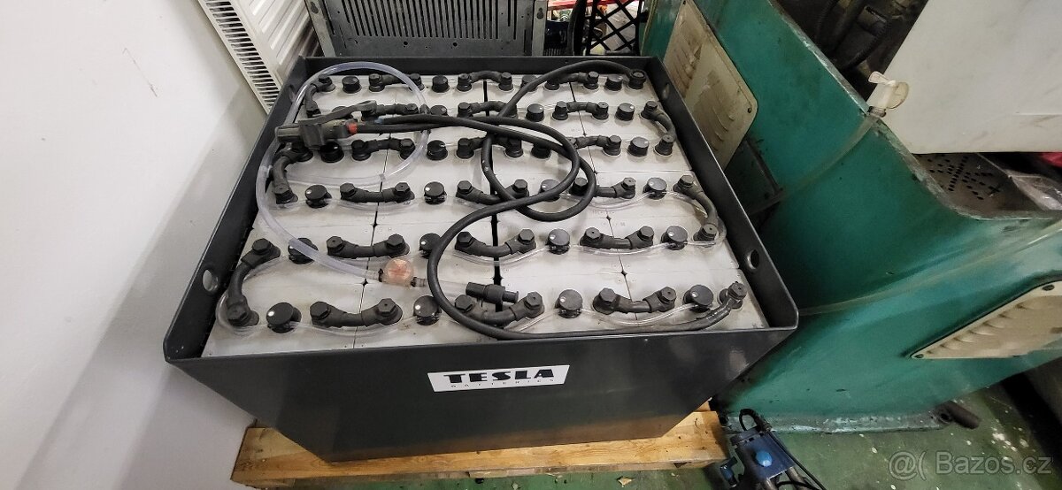 Trakční baterie TESLA 48V 6PzS750Ah r.v. 2023